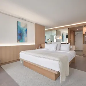 **** Hotel De L'ithq Canada